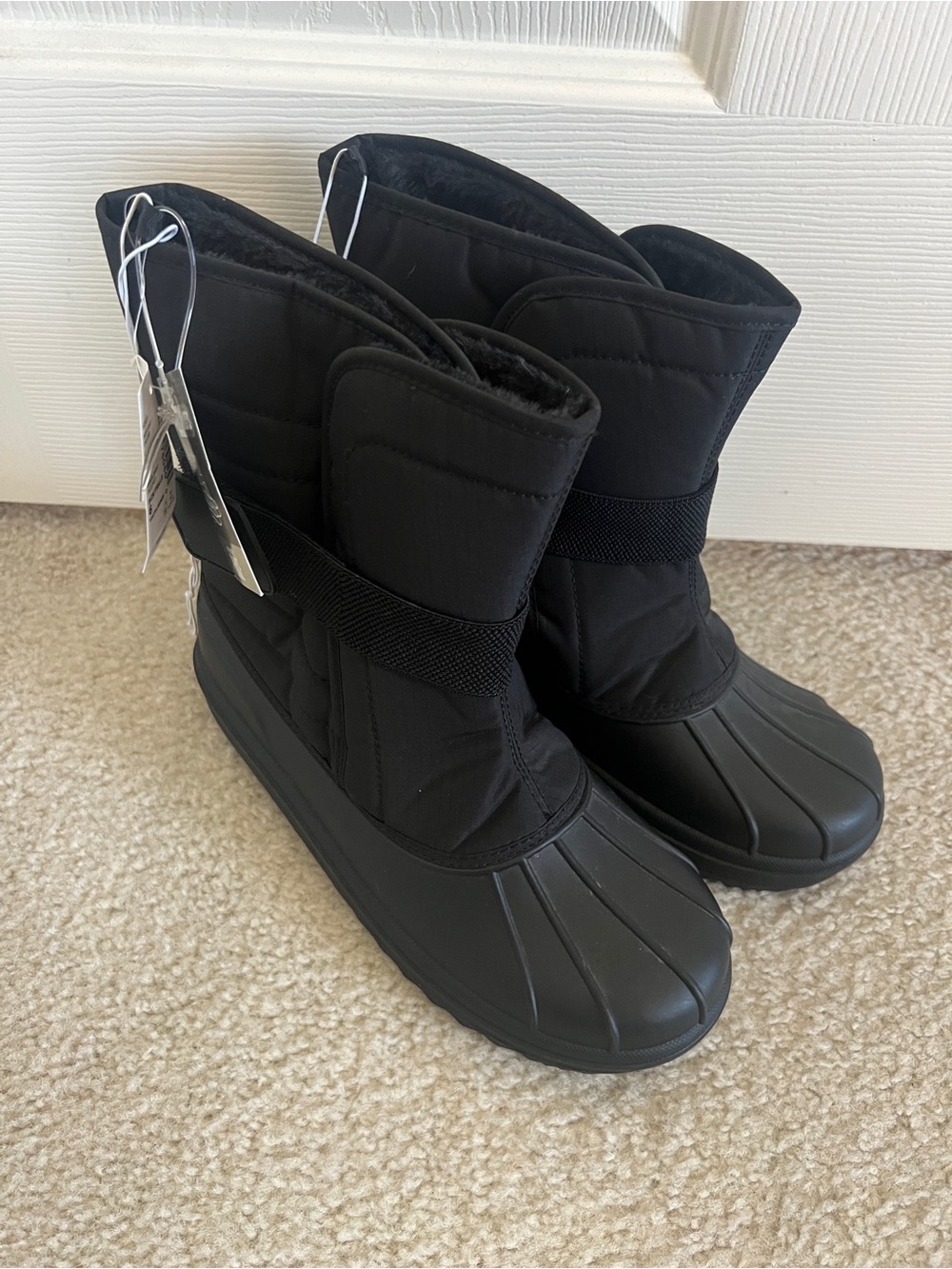 Children's Place YOUTH unisex snow boots, NWT